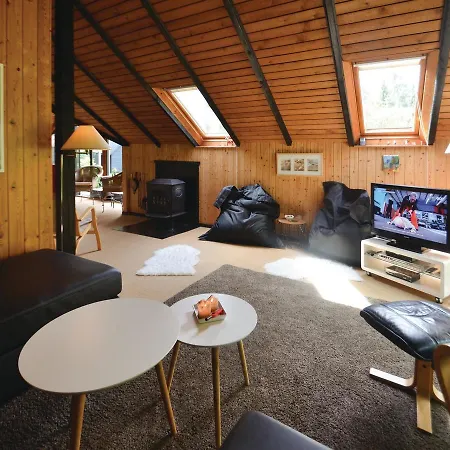 Three-bedroom Holiday In Vaggerlose *